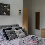 Bv Comfy Studio At Maningham Lane Bradford