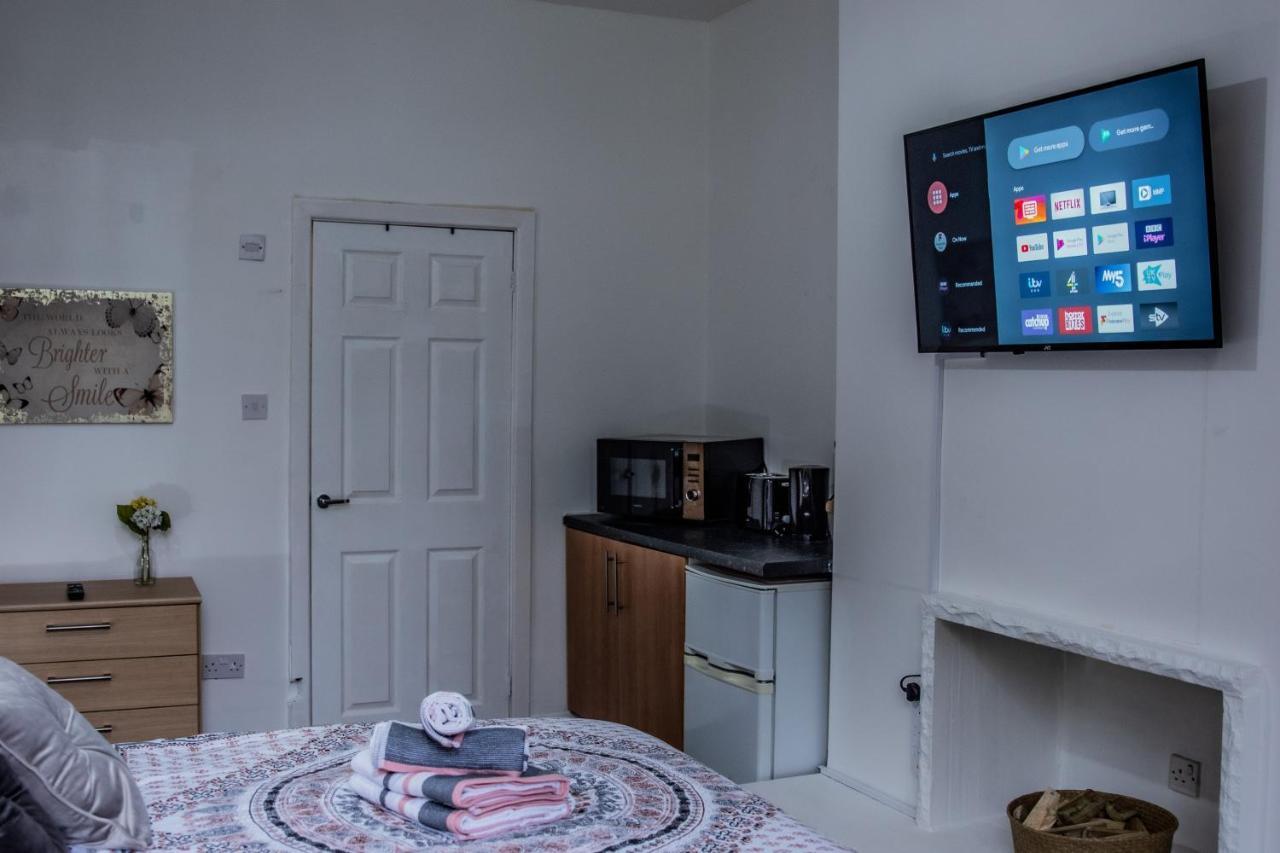 Bv Comfy Studio At Maningham Lane Bradford *