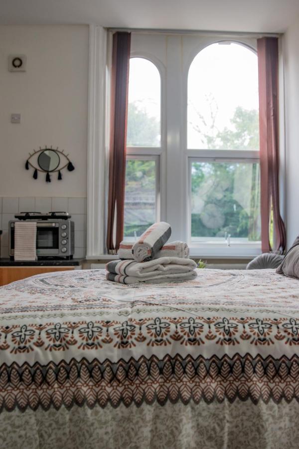 Bv Comfy Studio At Maningham Lane Bradford *